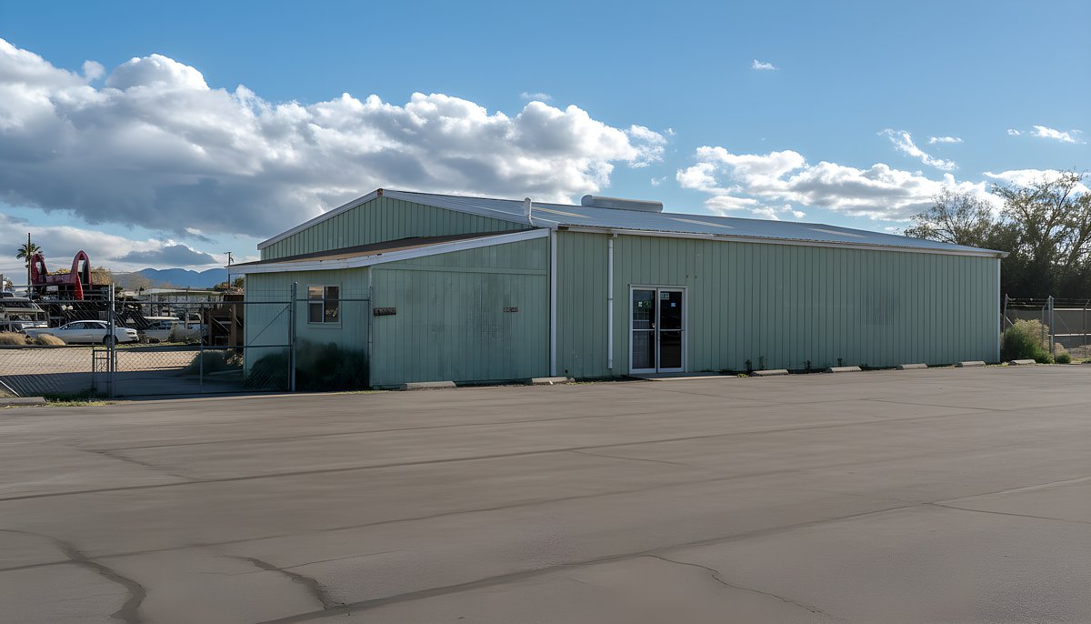 1363 Unit B Exterior